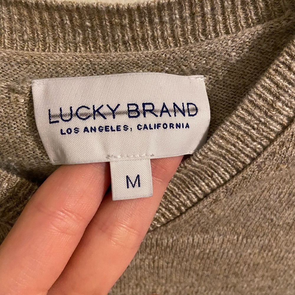 Lucky Brand V neck sweater men’s size M (comfortably fits for women’s large)